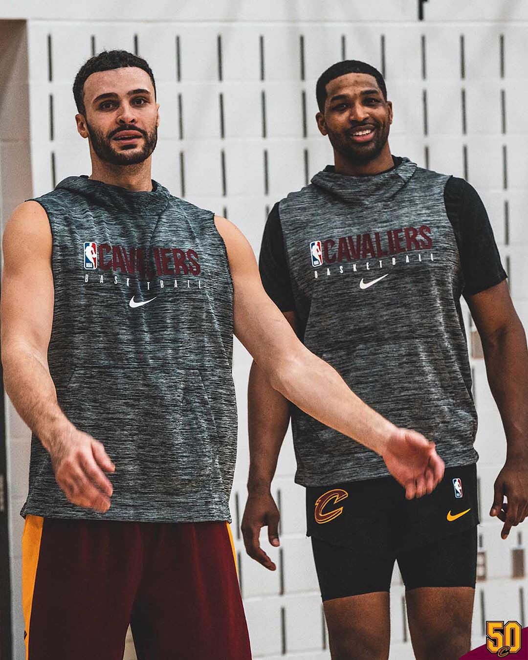 詹卢卡-曼奇尼：现在才11月，谈罗马争冠为时过早（詹卢卡-曼奇尼：如今仅11月，谈罗马夺冠尚早）