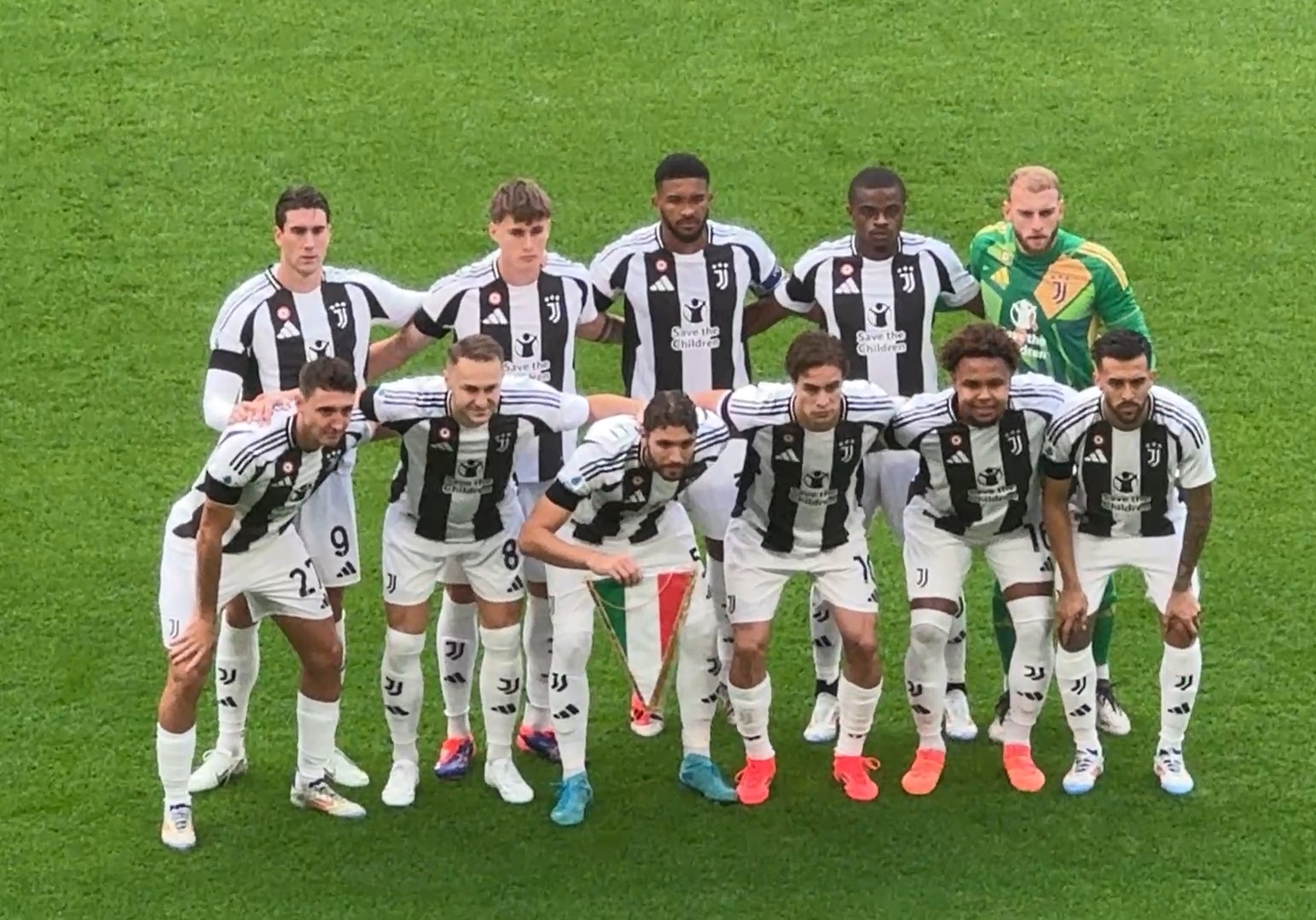 萨内：我会好好表现让纳帅不得不带我上世界杯；孔帕尼是领袖（萨内：我要踢出状态让纳帅必须带我战世界杯；孔帕尼是球队领袖）