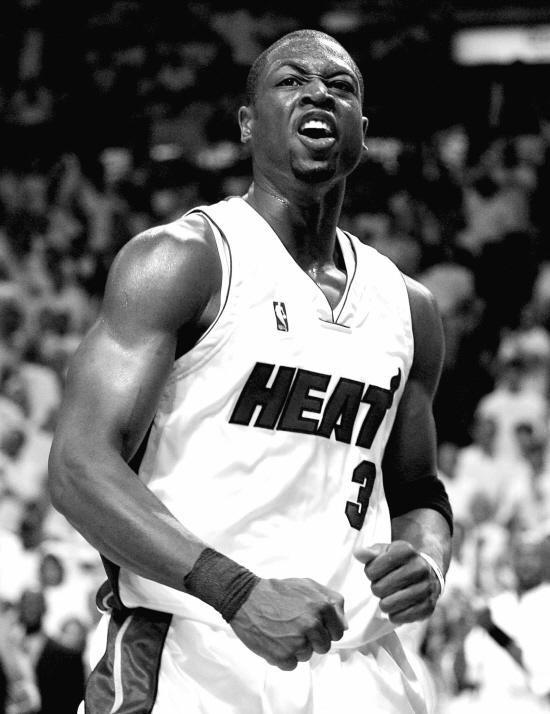 梅开二度助那不勒斯战胜尤文，霍伊伦当选全场最佳球员（霍伊伦双响助那不勒斯力克尤文，荣膺全场最佳）