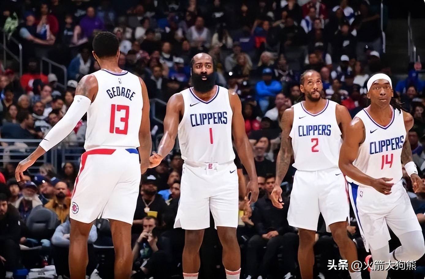 德天空：多特将在今天与二门亚历山大-迈尔续约至2027年（德天空：多特今日将与二号门将亚历山大-迈尔续约至2027年）